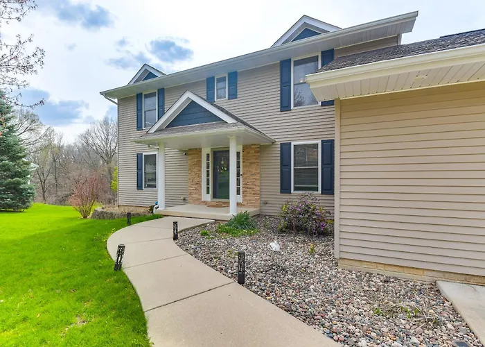 W/ Private Yard & Fire Pit Table! Rock Island